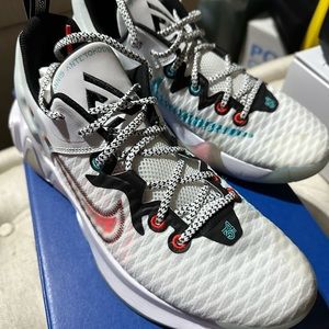 Nike Giannnis Immortality.